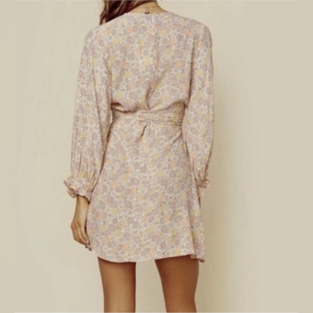Faithfull the Brand Palmaro Floral Print Mini Dress In Zoella Dusk. - Picture 3 of 17